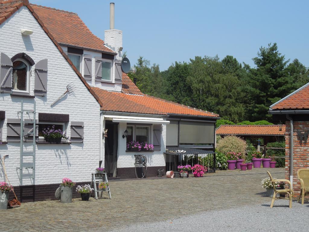 B&B De Kroonhoeve 베링겐 외부 사진